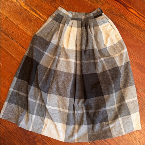 3-tone gray wool lined pleated midi skirt size 4 Boston Traveller brand - Picture 6 of 6